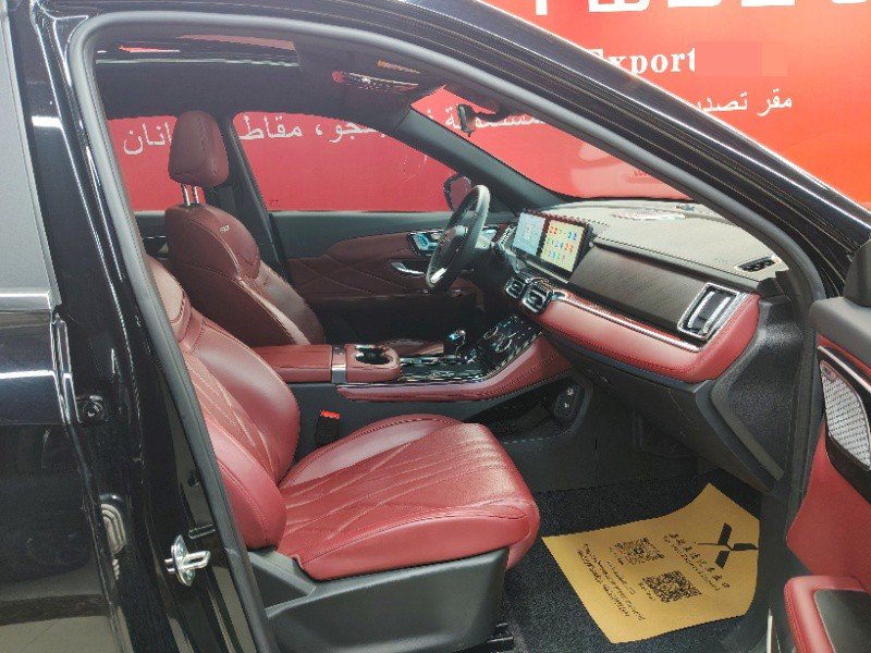 捷途 2025款 X70 PLUS 1.5T 旗舰版7座