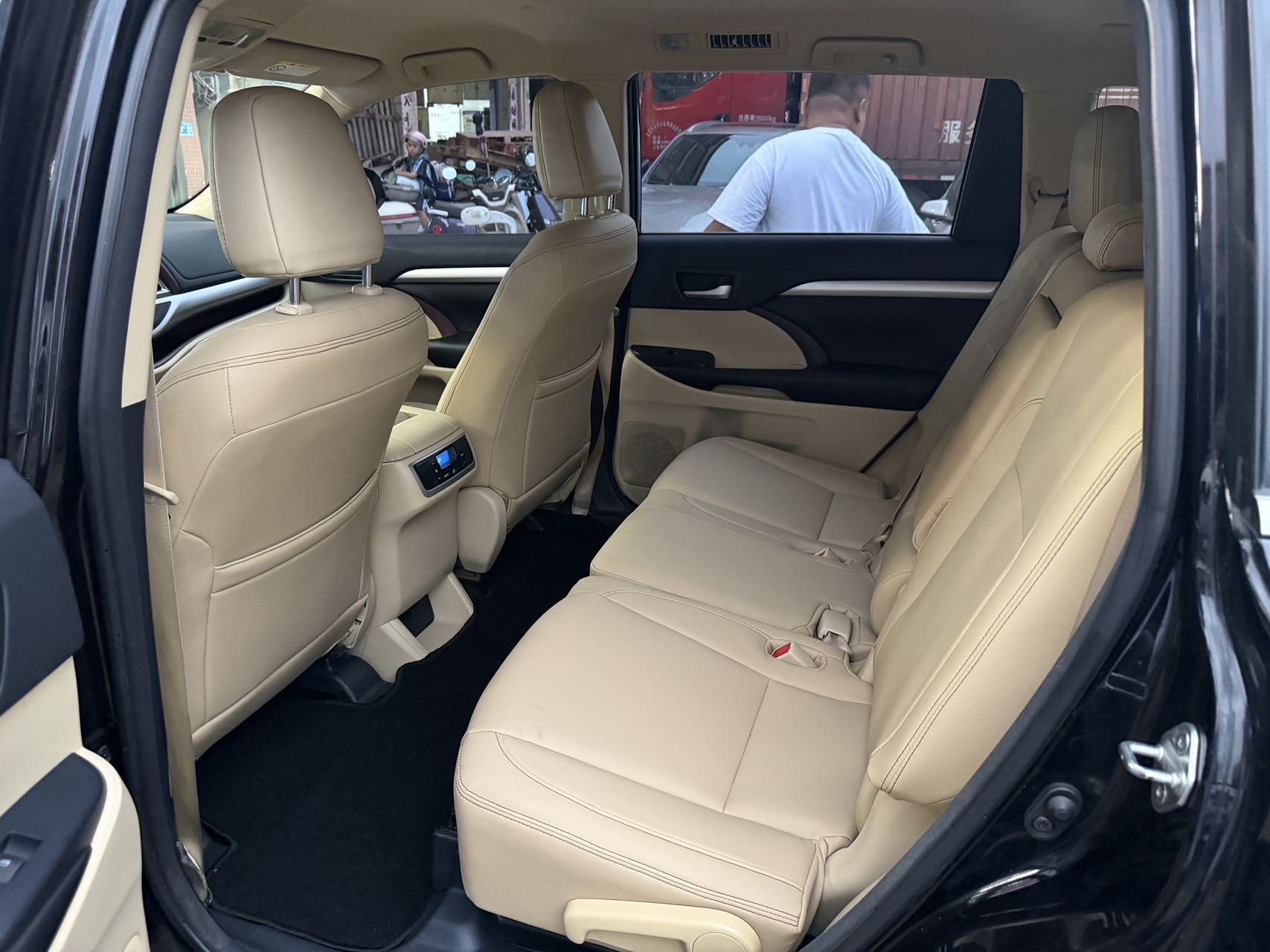 Toyota 2015 Highlander 2.0T 2WD Elite 5-Seater