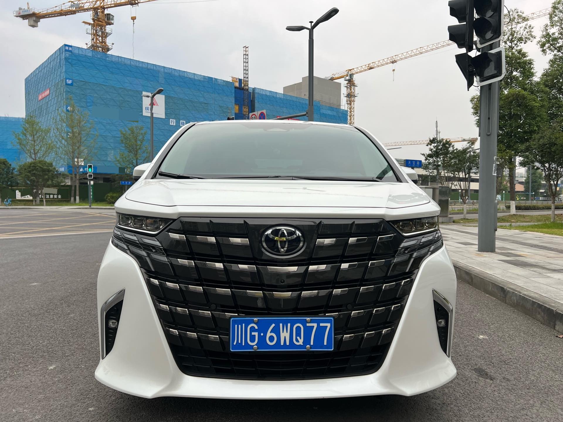 Toyota Alphard (Import) 2024 Alphard 2.5 CVT Zhenxiang Edition