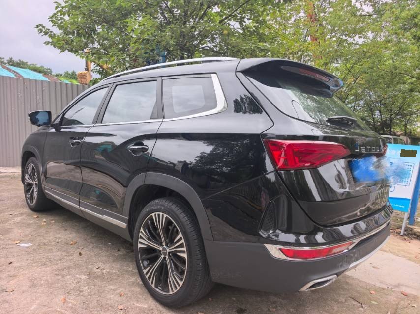 JETOUR 2021 X90 1.6T Yingzun Edition 7-Seater