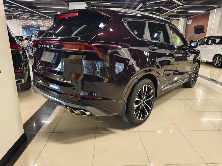 捷途 2021款 X70 PLUS 1.6T 诸葛版 武侯7座