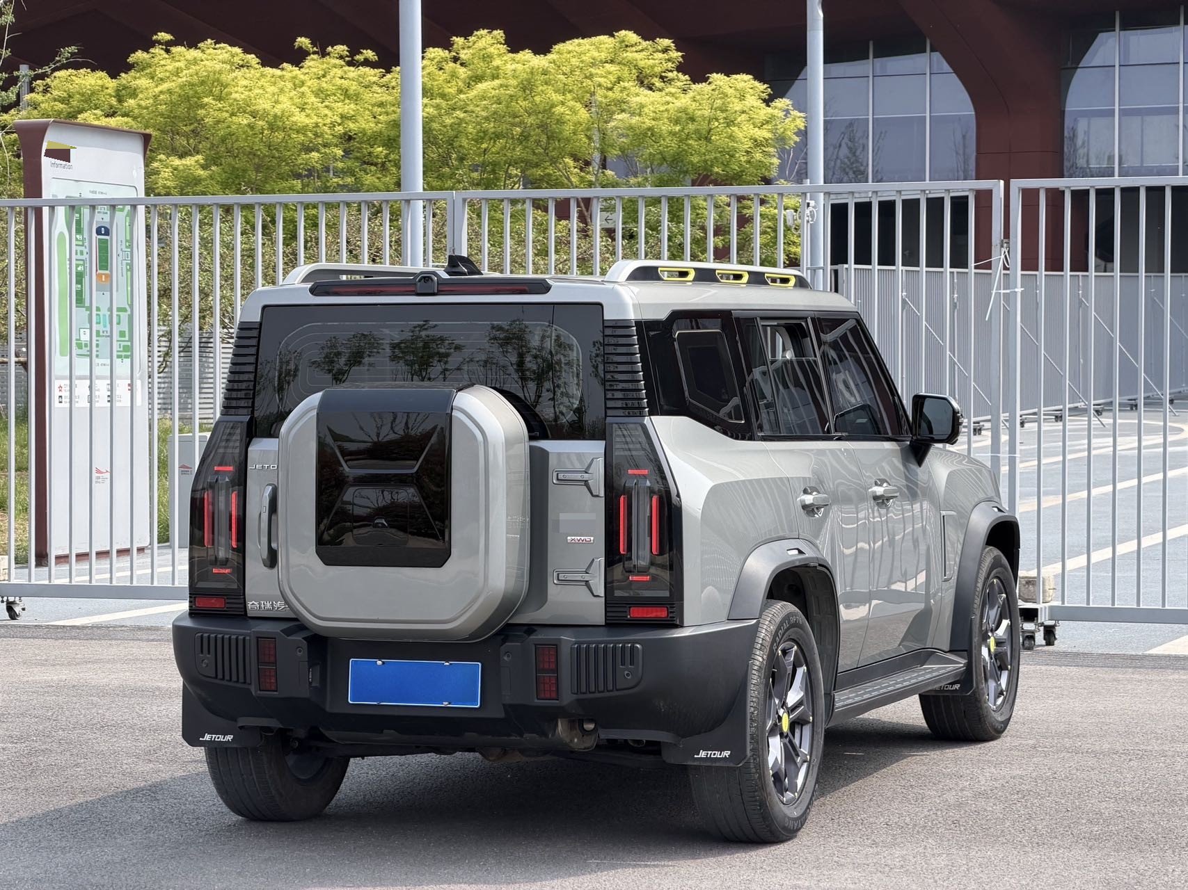 JETOUR 2023 Traveler 2.0T 4WD Cross PRO
