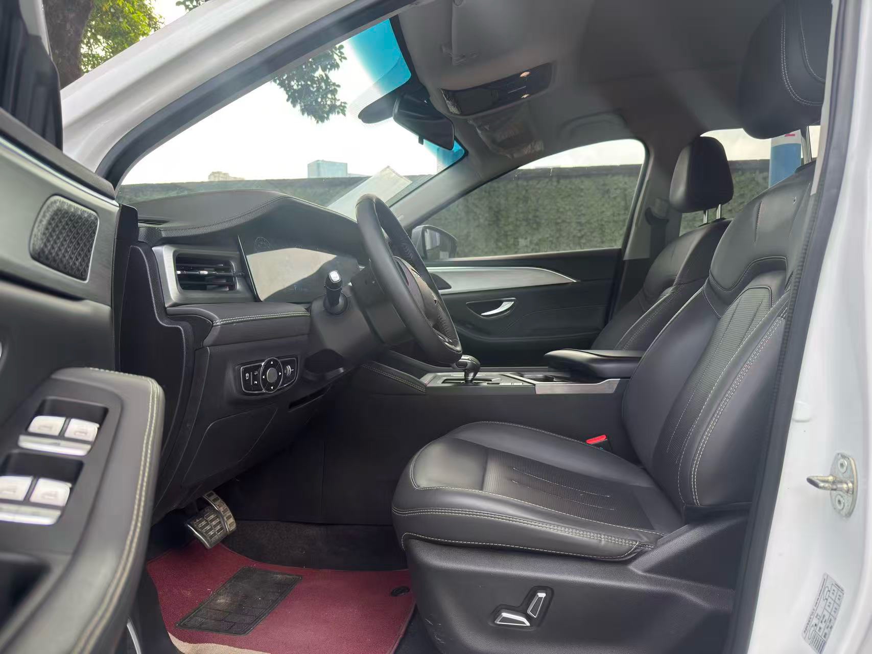 JETOUR 2023 X90 PLUS 1.6TD Flat Layer + 5 Seats