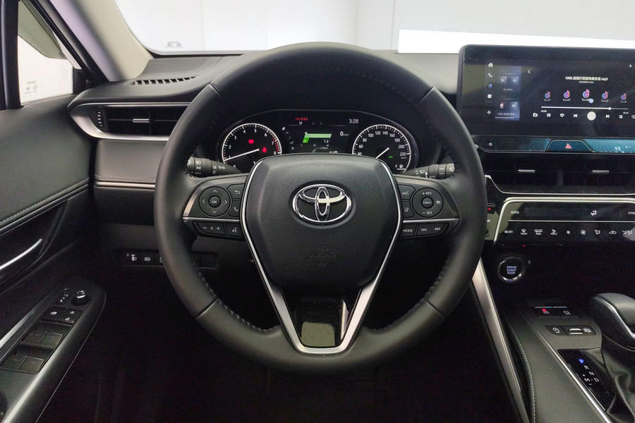 Toyota 2023 Venza 2.0 CVT 2WD Luxury