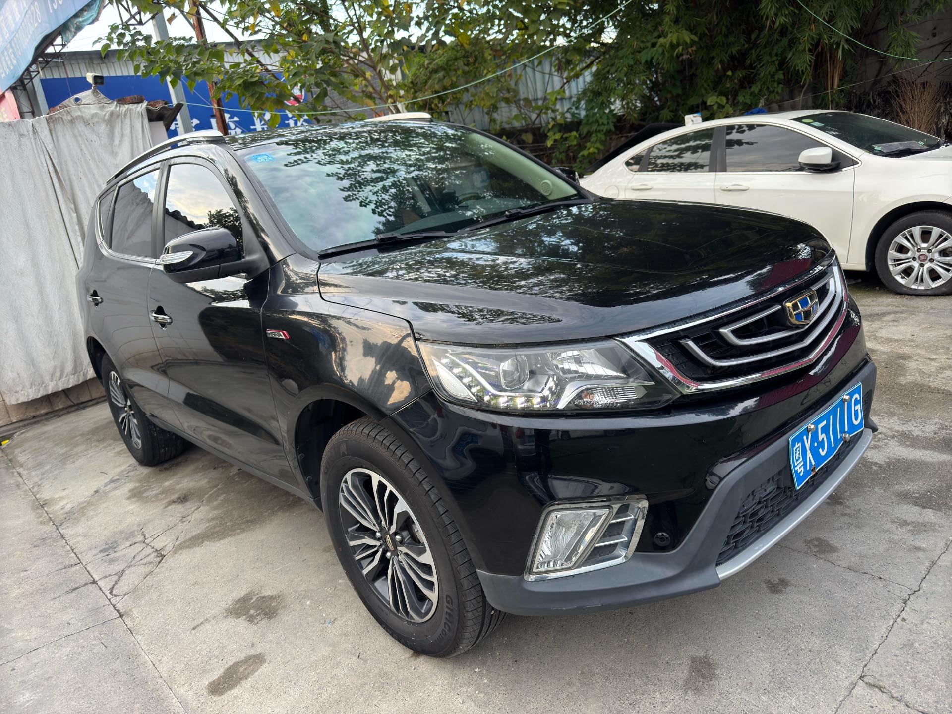 吉利 2016款 远景SUV(X6) 1.3T 无级 豪华型