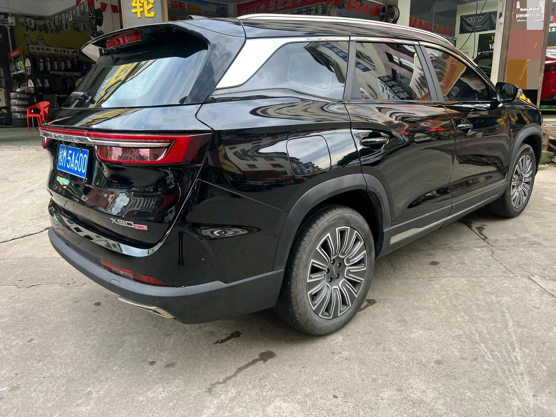 JETOUR 2024 X90 1.6T Qilin Edition 7-Seater