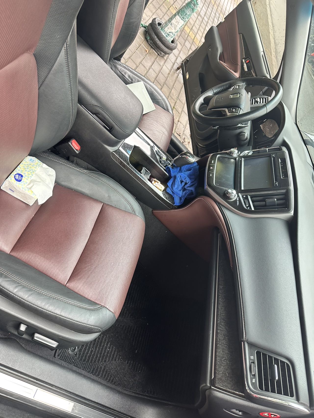 Toyota 2018 Crown 2.0T Sport