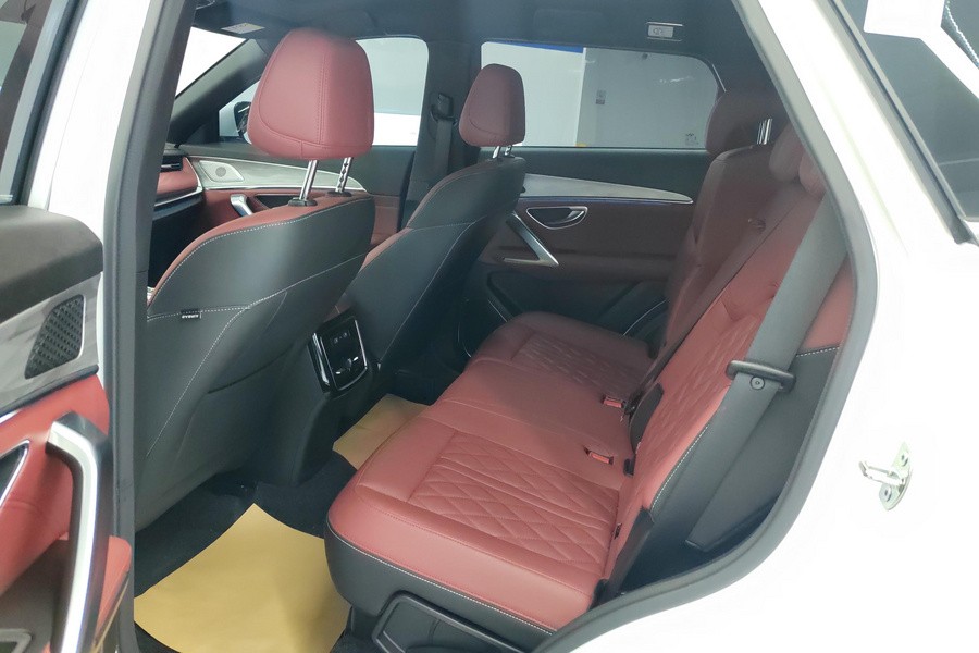 JETOUR 2024 X70 PLUS 1.6T Super Enjoyment Edition 5-Seater