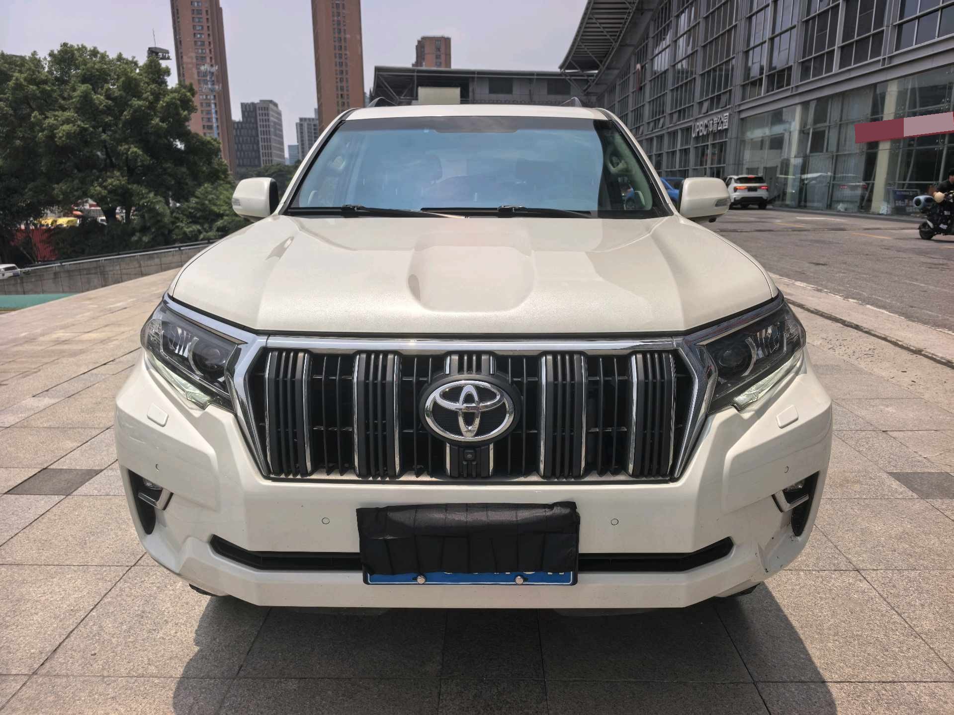 Toyota 2019 Prado 3.5 TX-L Premium (Rear-Mounted Spare Tire)