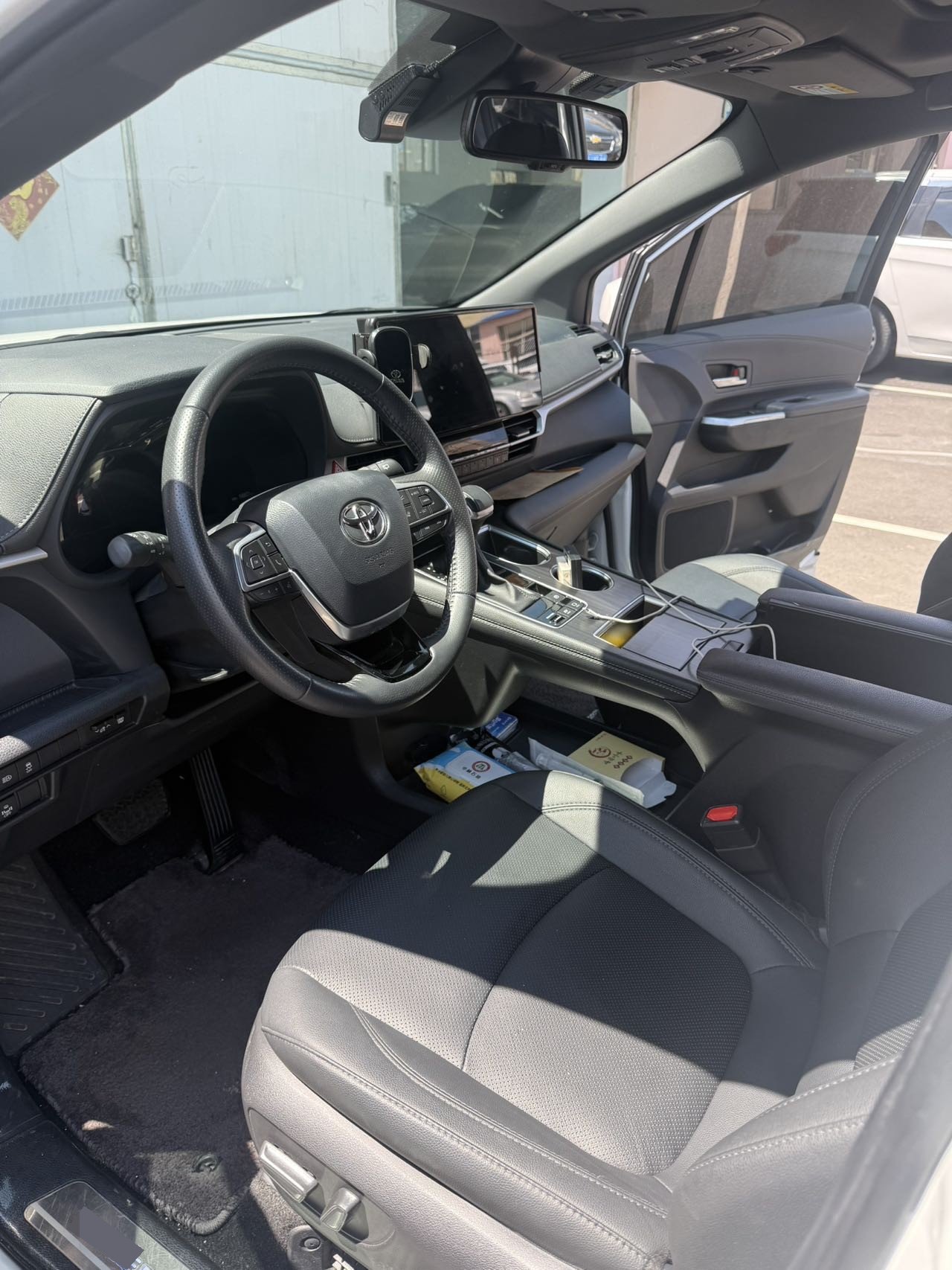 Toyota 2021 Sienna 2.5 CVT Supreme Edition