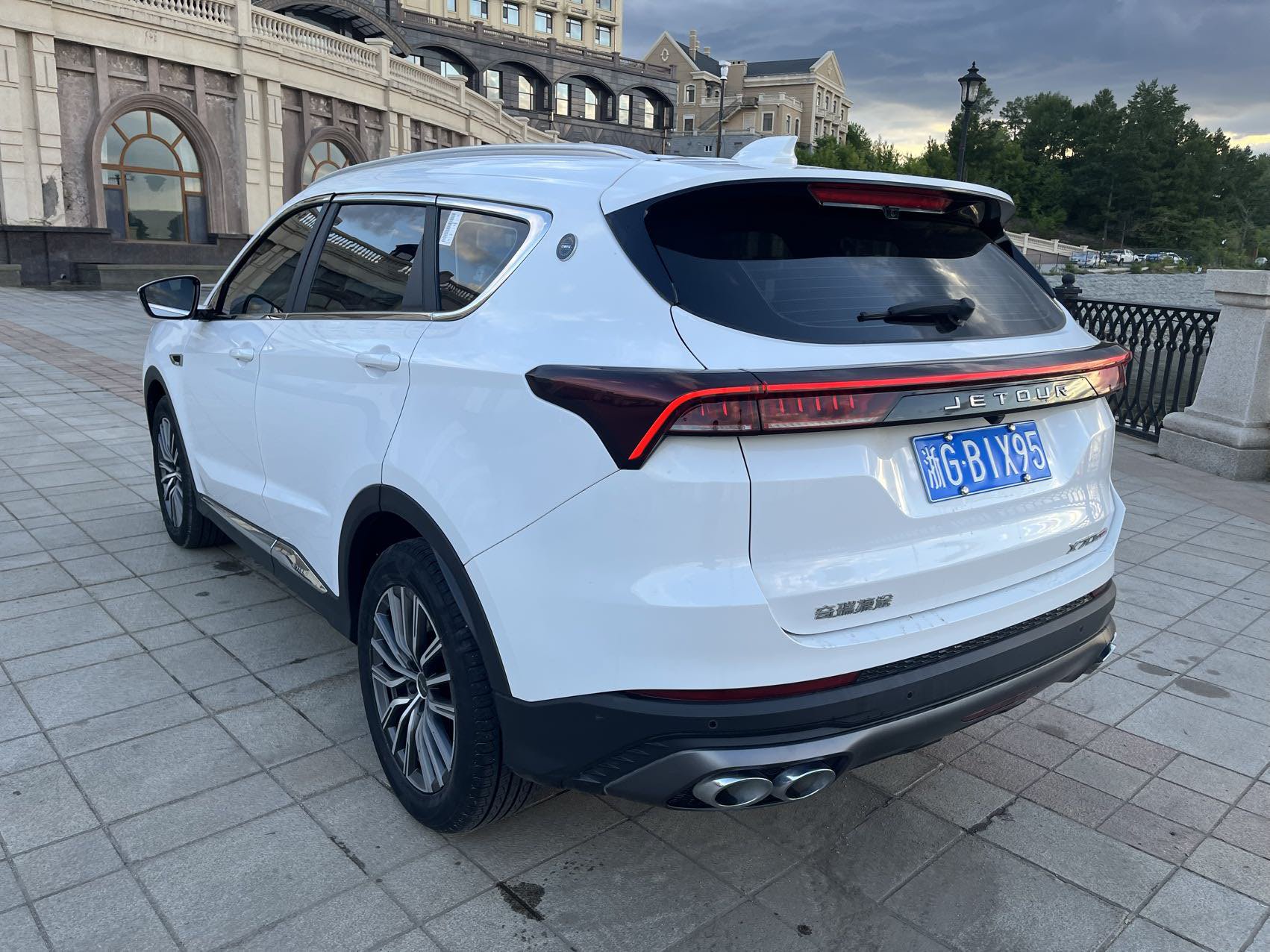 JETOUR 2023 X70 PLUS 1.5T Yongzhe PLUS 5-Seater