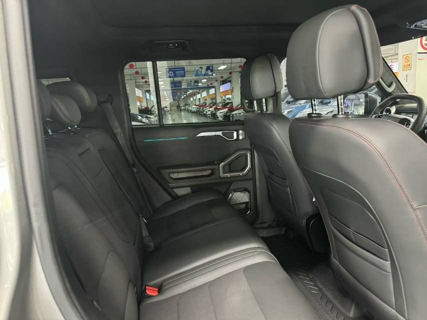 JETOUR 2023 Traveler 2.0T 4WD Cross PRO+