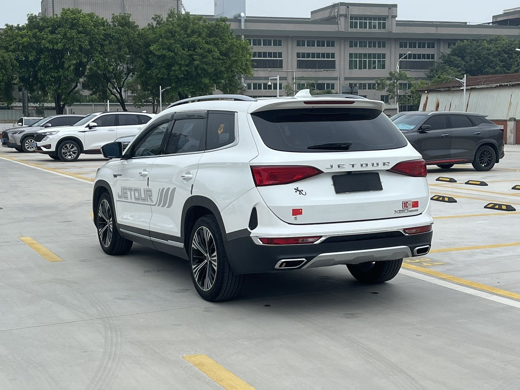 JETOUR 2021 X90 1.6T Yingzun Edition 7-Seater