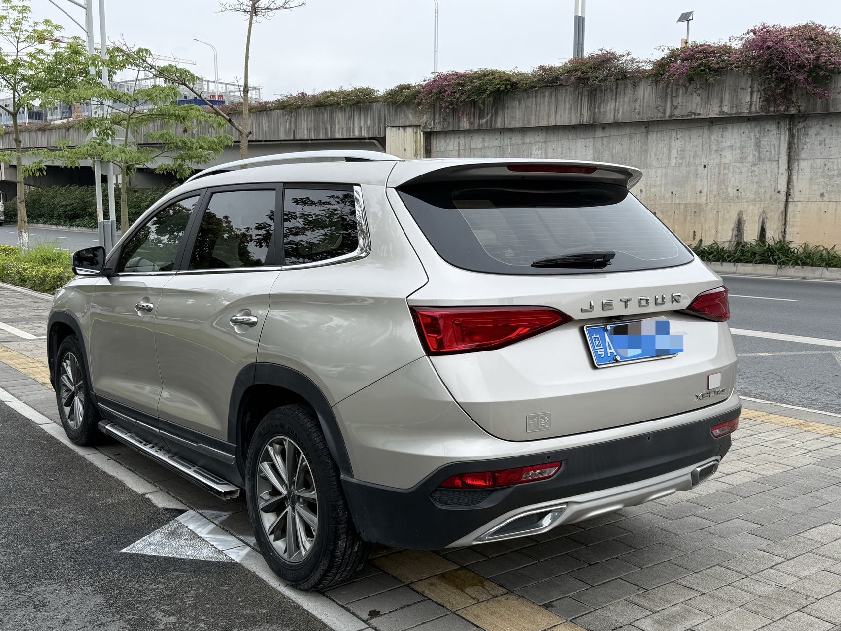 JETOUR 2019 X90 1.5T Youxiang 6-Seater