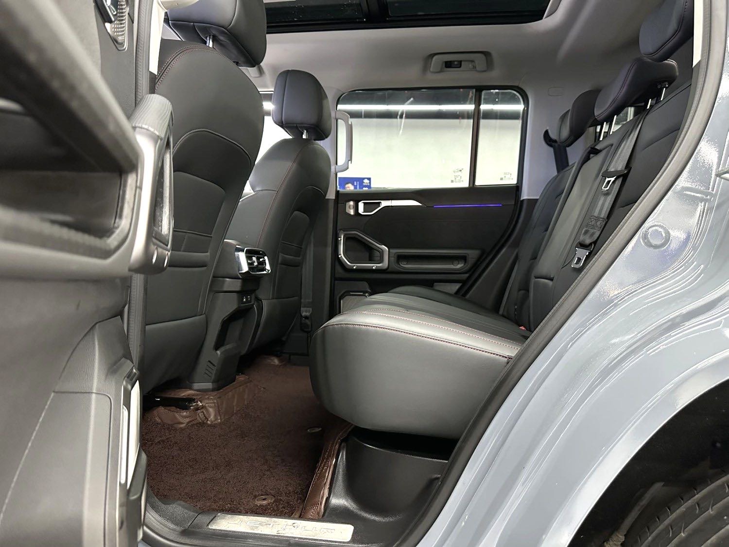 JETOUR 2023 Traveler 2.0T 4WD Cross PRO