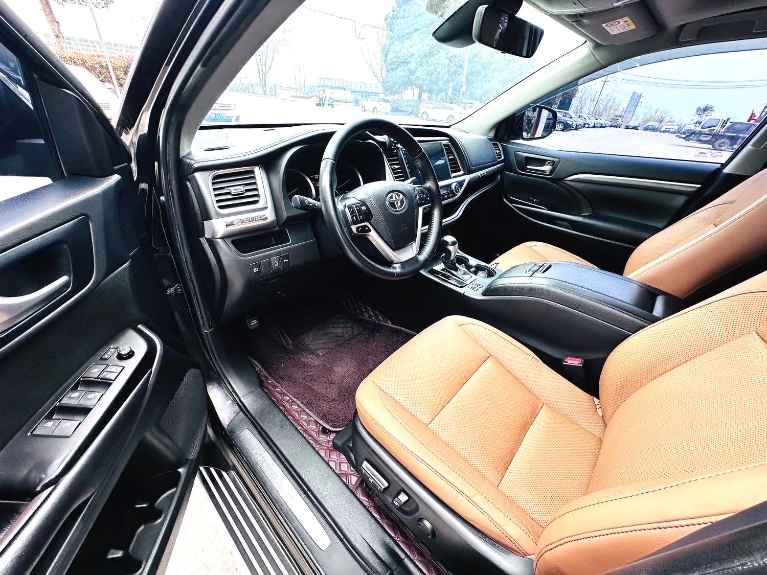 Toyota 2019 Highlander 2.0T 4WD Knight Edition 7-Seater