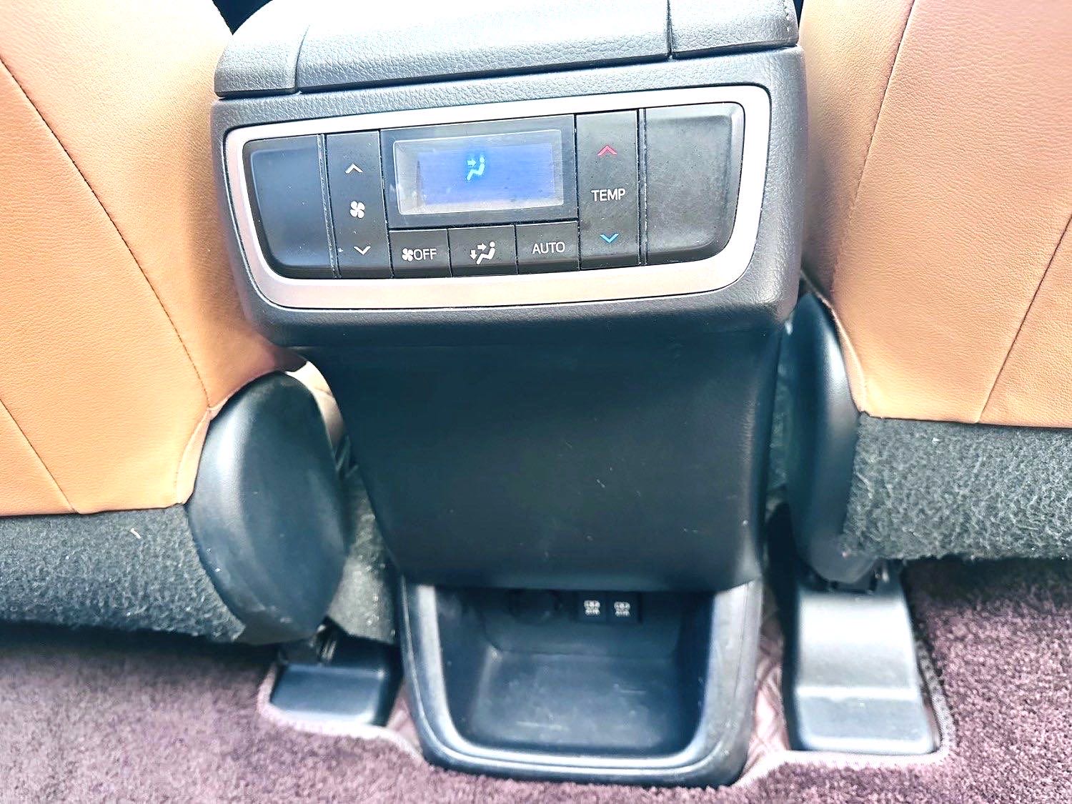 Toyota 2019 Highlander 2.0T 4WD Knight Edition 7-Seater