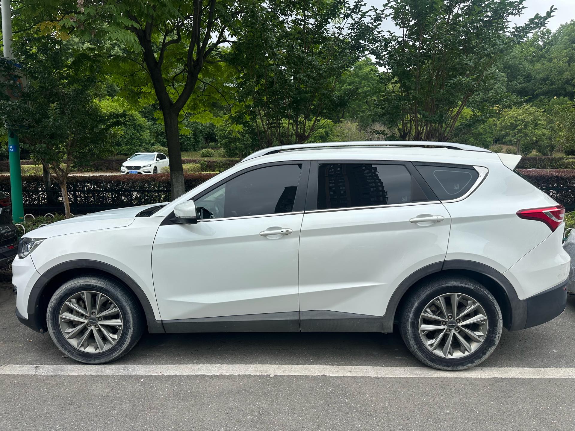 捷途 2018款 X70 1.5T 悦行版5座