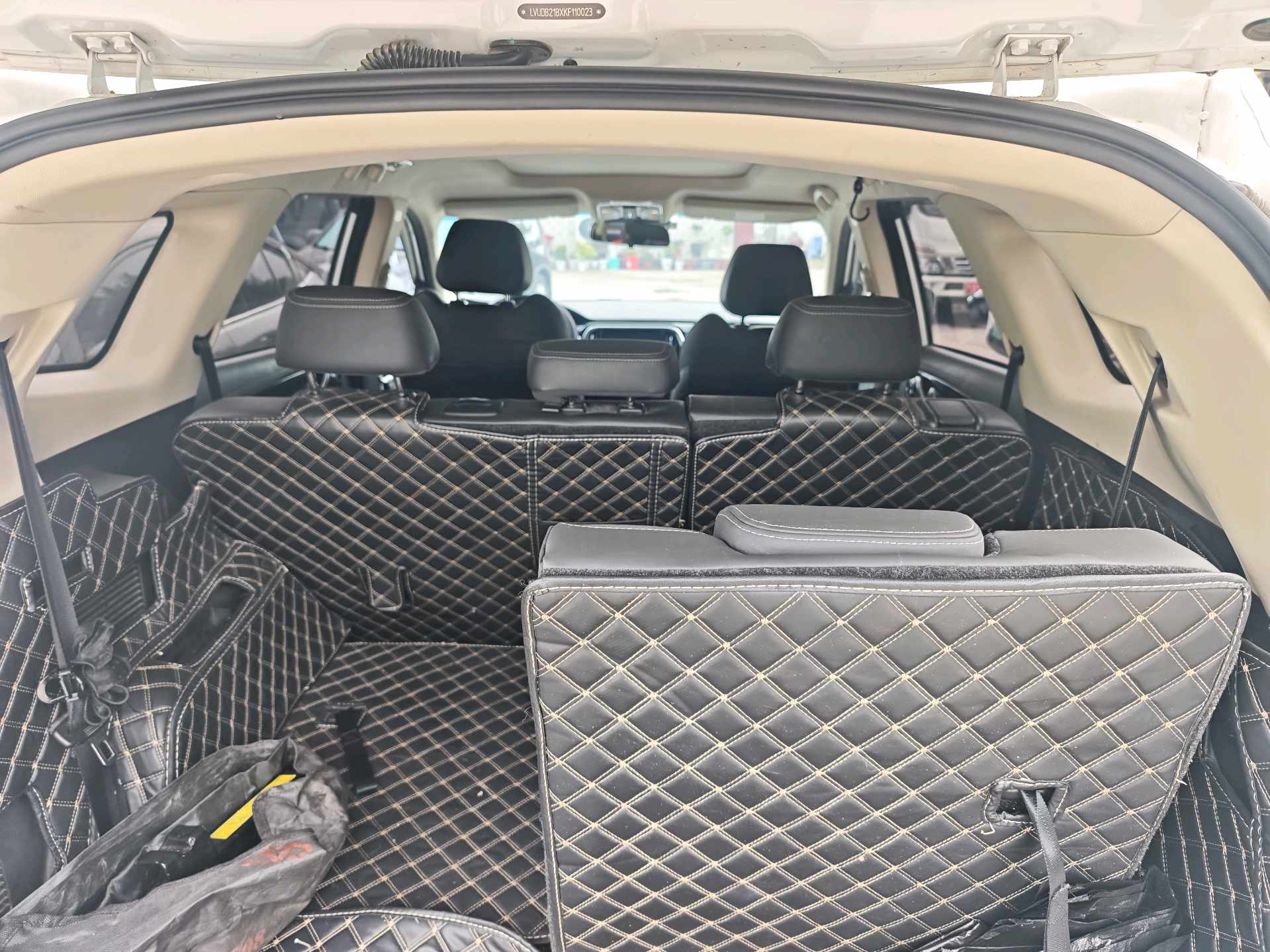 捷途 2019款 X90 1.6T 尊旅版7座