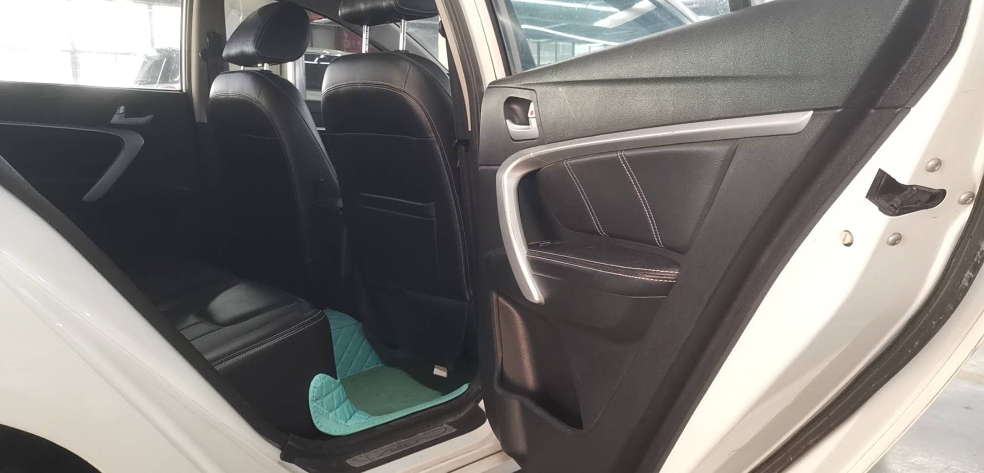 Geely 2016 Emgrand Sedan 1.5 CVT Upward Edition