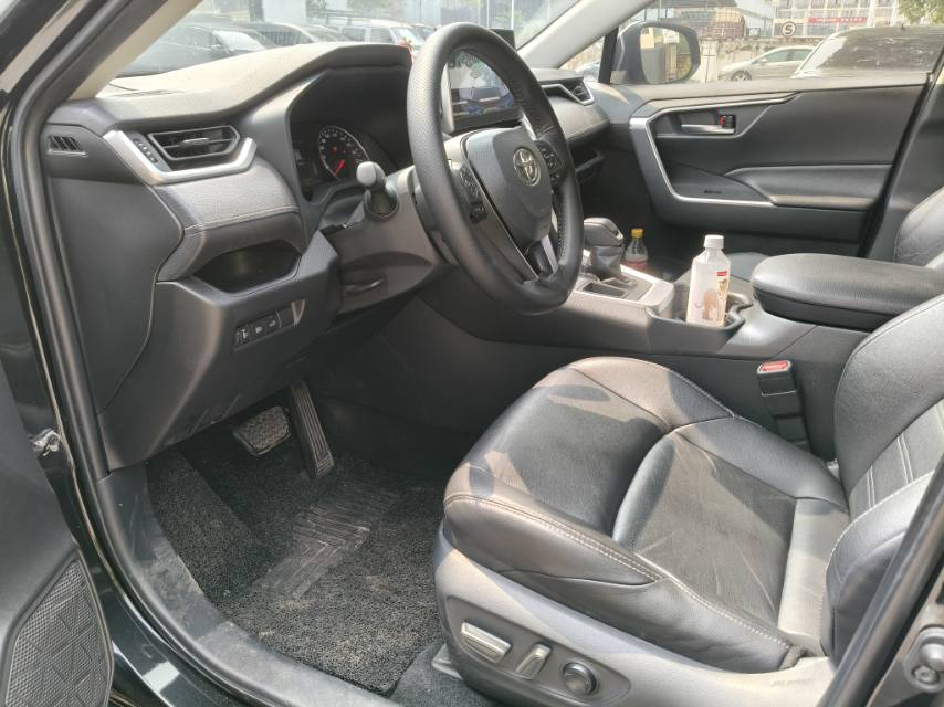Toyota 2020 Wildlander 2.0 CVT 2WD Luxury Edition