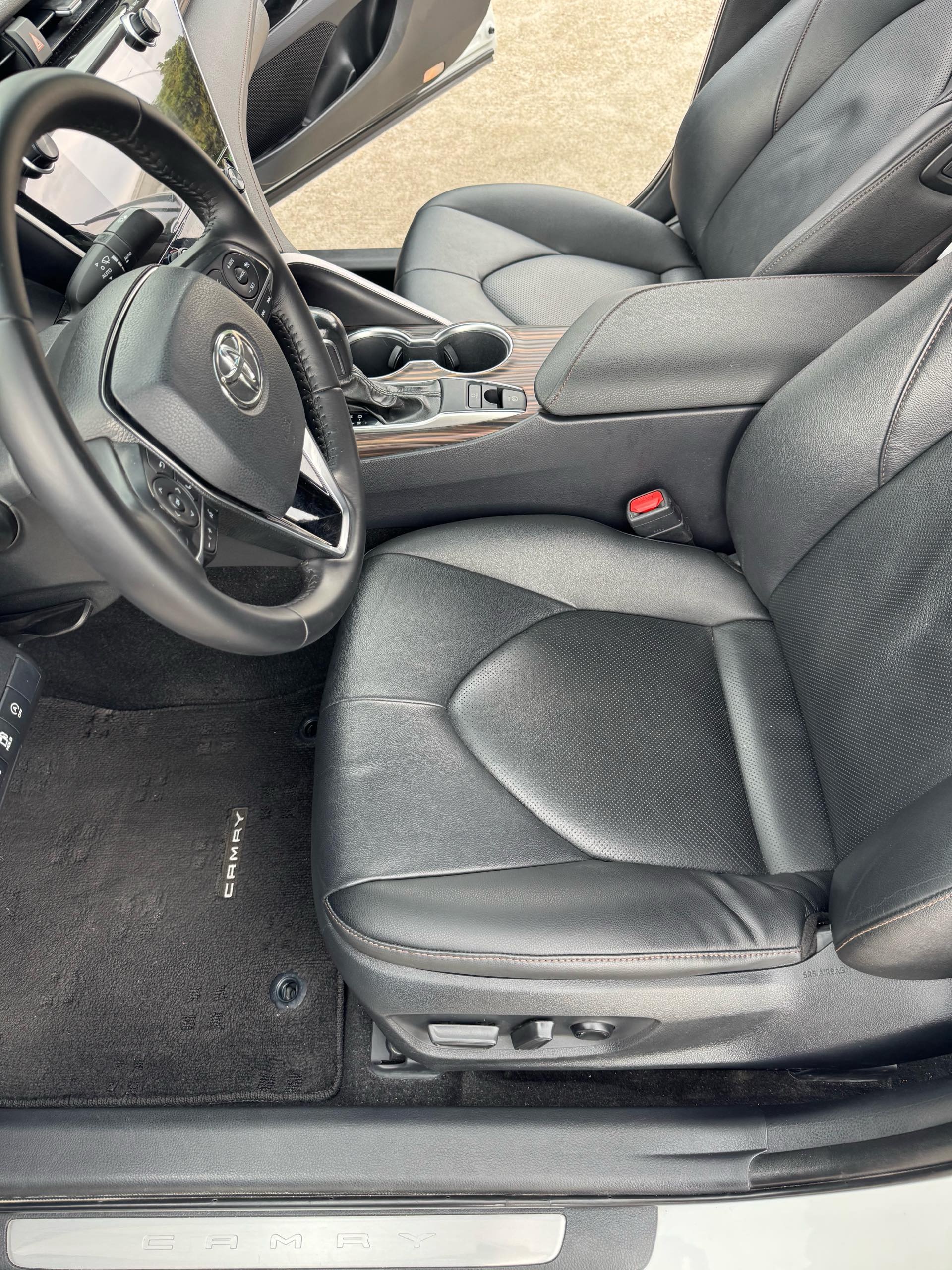Toyota 2019 Camry 2.0G CVT Luxury (Facelift)