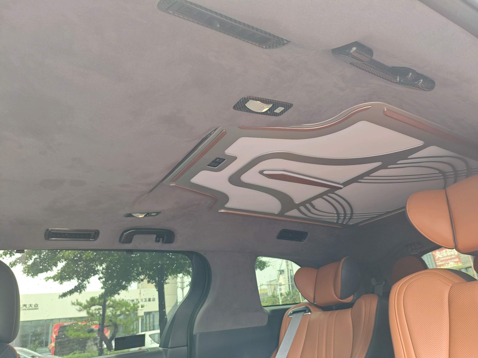 Toyota 2023 Granvia HYBRID 2.5 CVT Comfort Edition