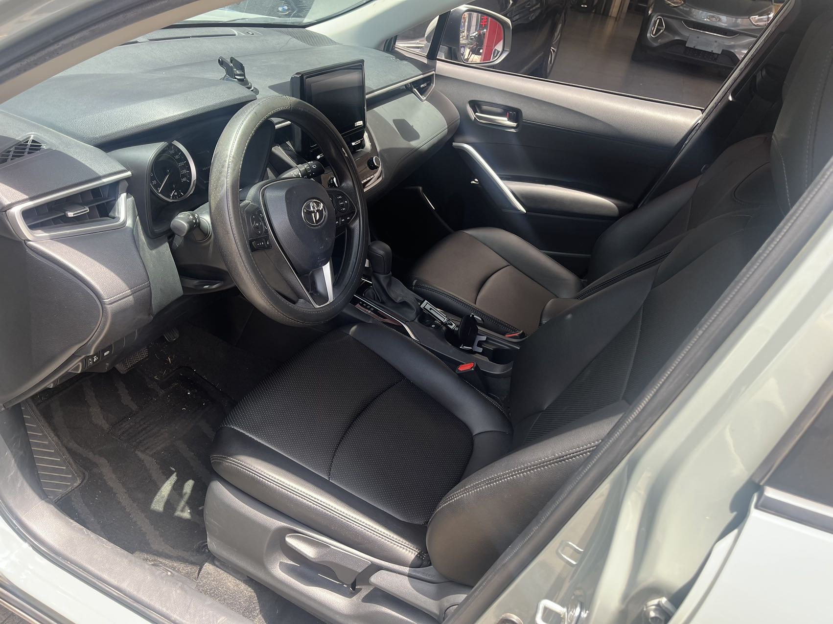 Toyota 2022 Corolla Cross 2.0 CVT Luxury