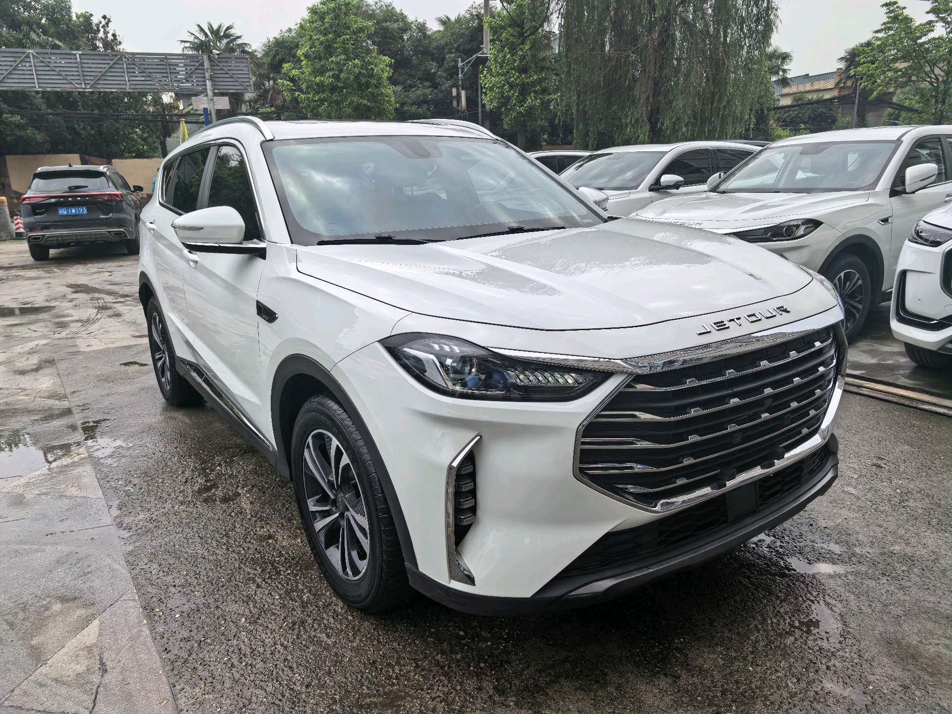JETOUR 2021 X70 PLUS 1.5T Mountain 7-Seater
