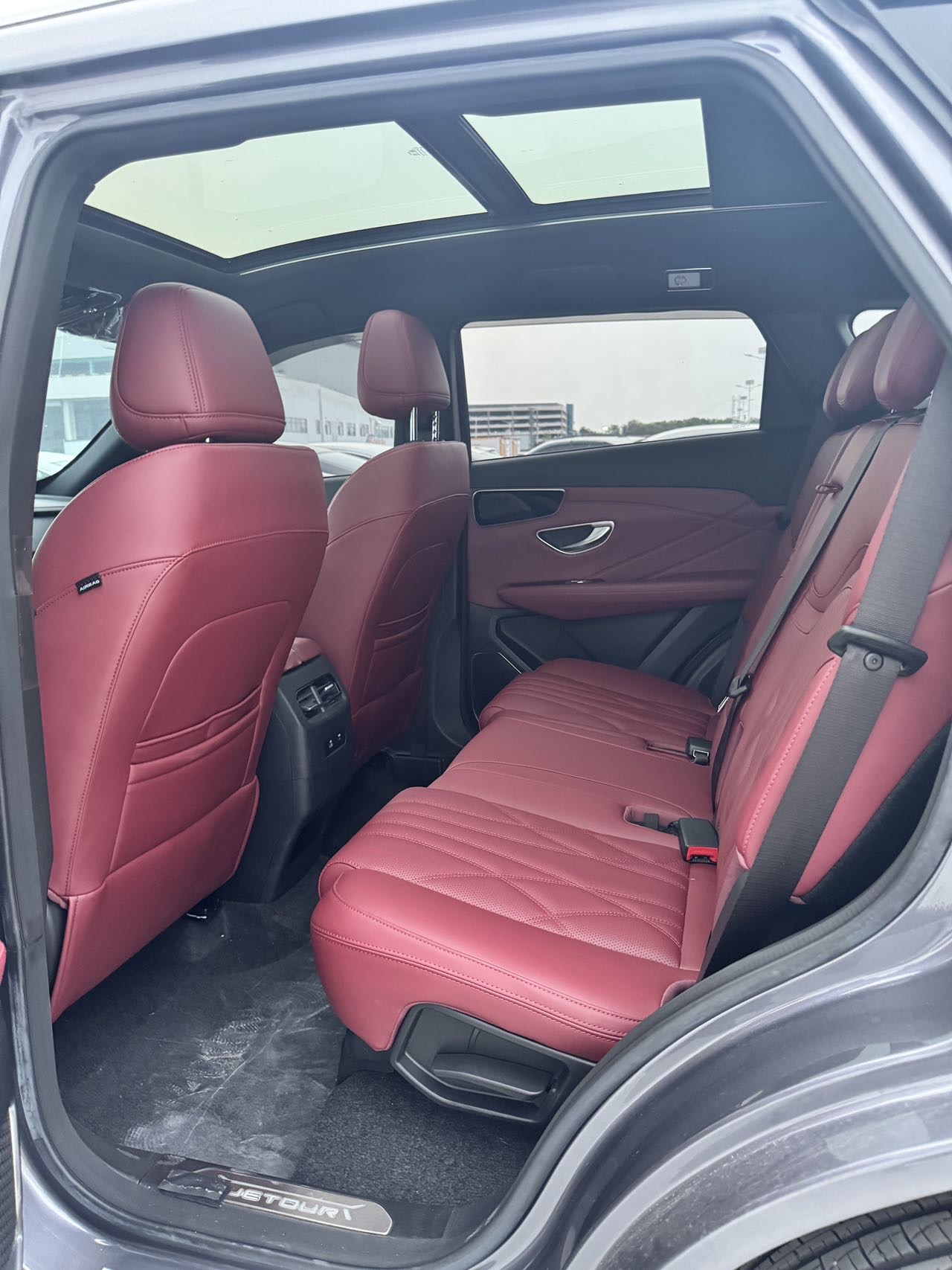 JETOUR 2025 X70 PLUS 1.5T Luxury Surge Edition 5-Seater