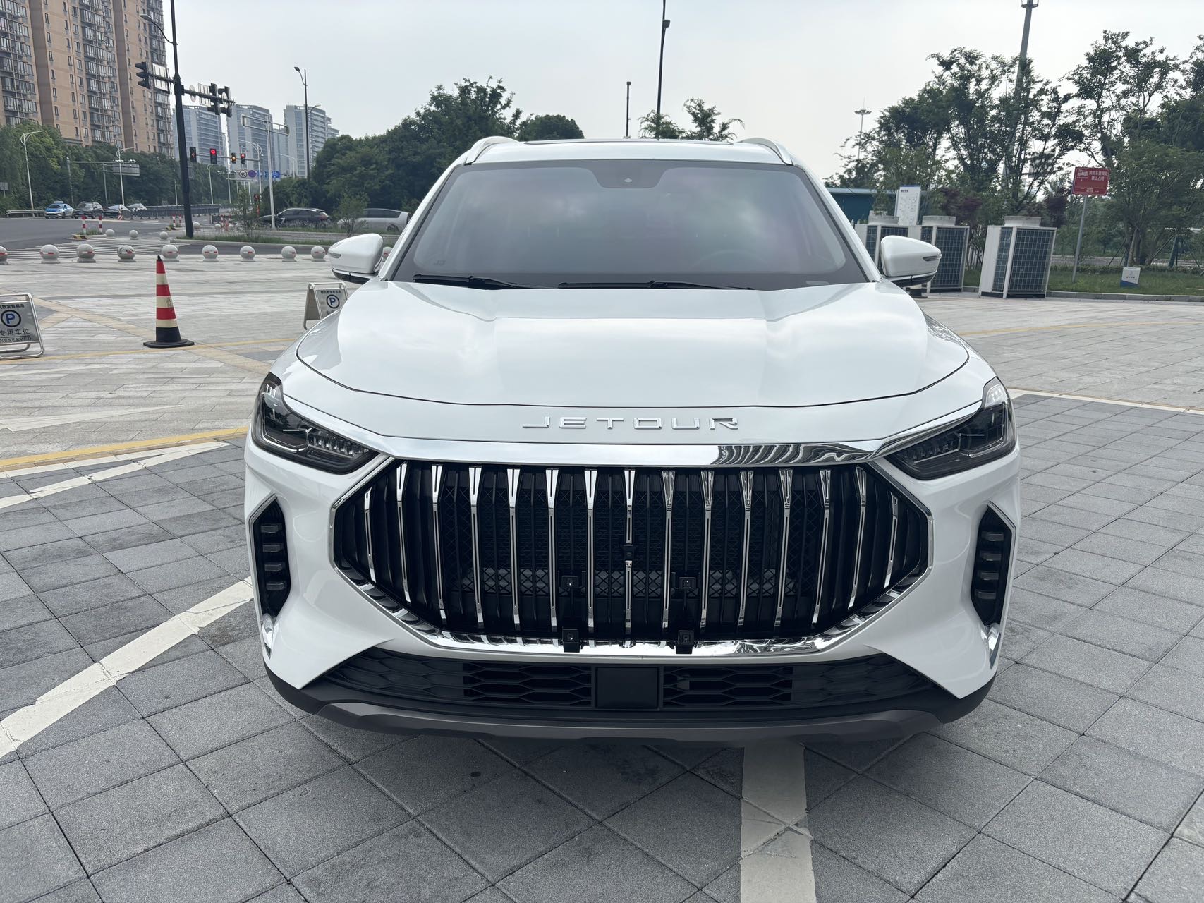 JETOUR 2025 X70 PLUS 1.5T Champion Edition PRO 5-Seater