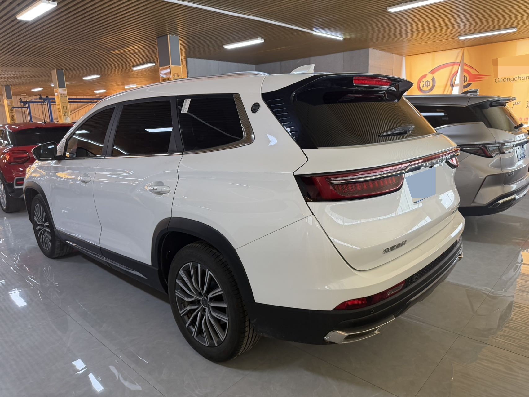 JETOUR 2024 X90 1.6T Qilin Edition 7-Seater