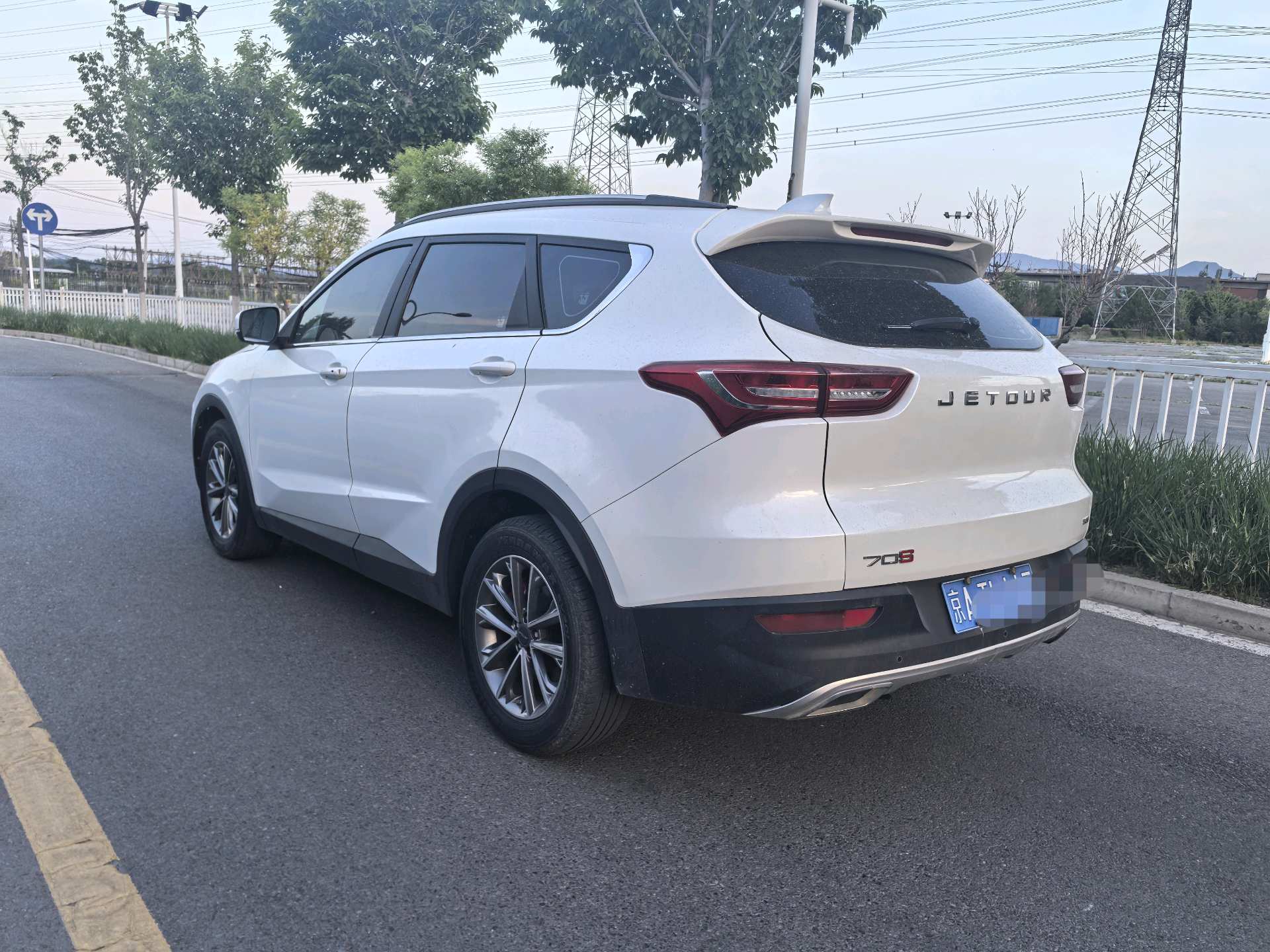 JETOUR 2019 X70S 1.5T Zhengtu Edition 6-Seater