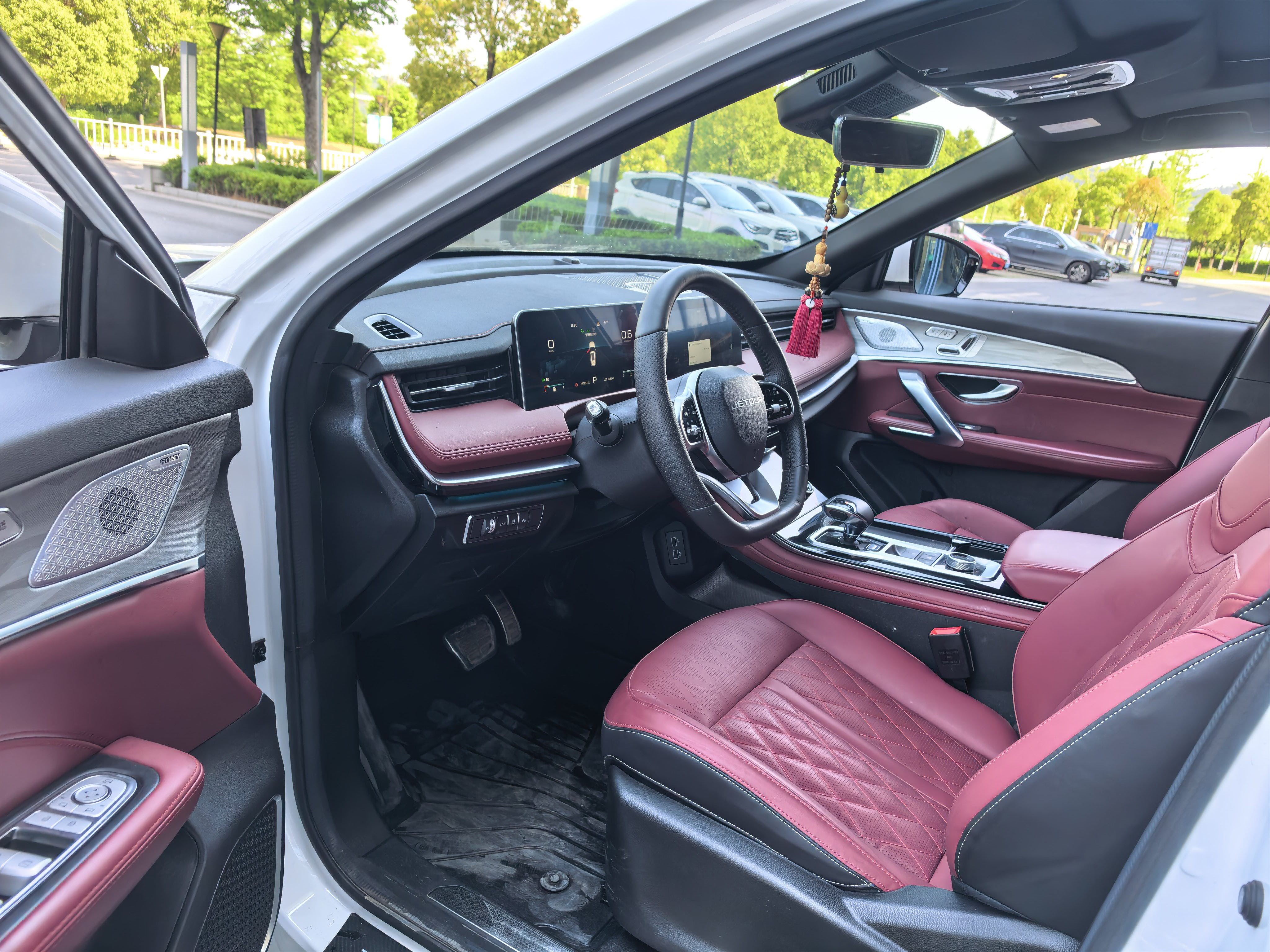 JETOUR 2023 X70 PLUS 1.6T Stronger 5-Seater