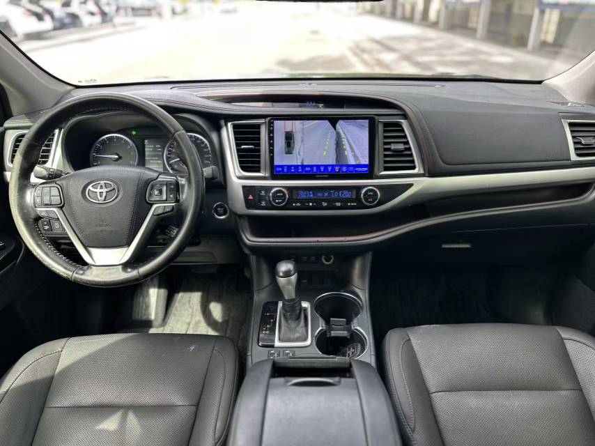 Toyota 2018 Highlander 2.0T 2WD Luxury 7-Seater