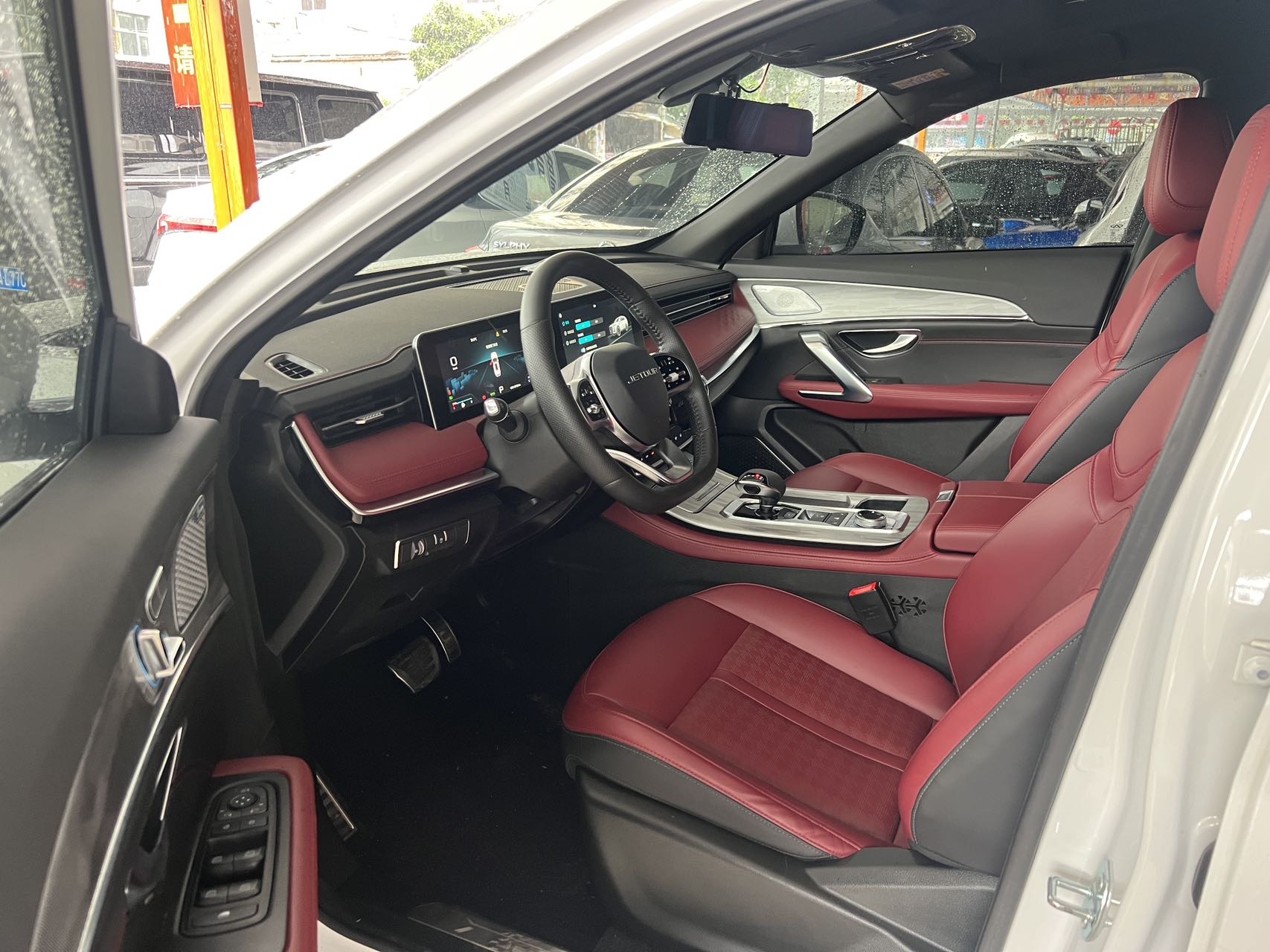 JETOUR 2023 X70 PRO 1.5T Comfort 5-Seater