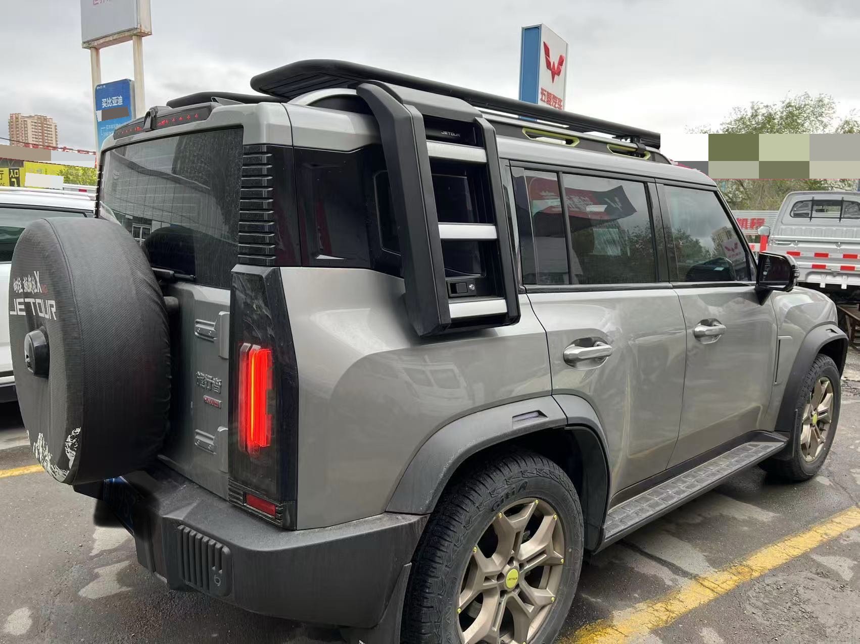 JETOUR 2023 Traveler 2.0T 4WD Conquest