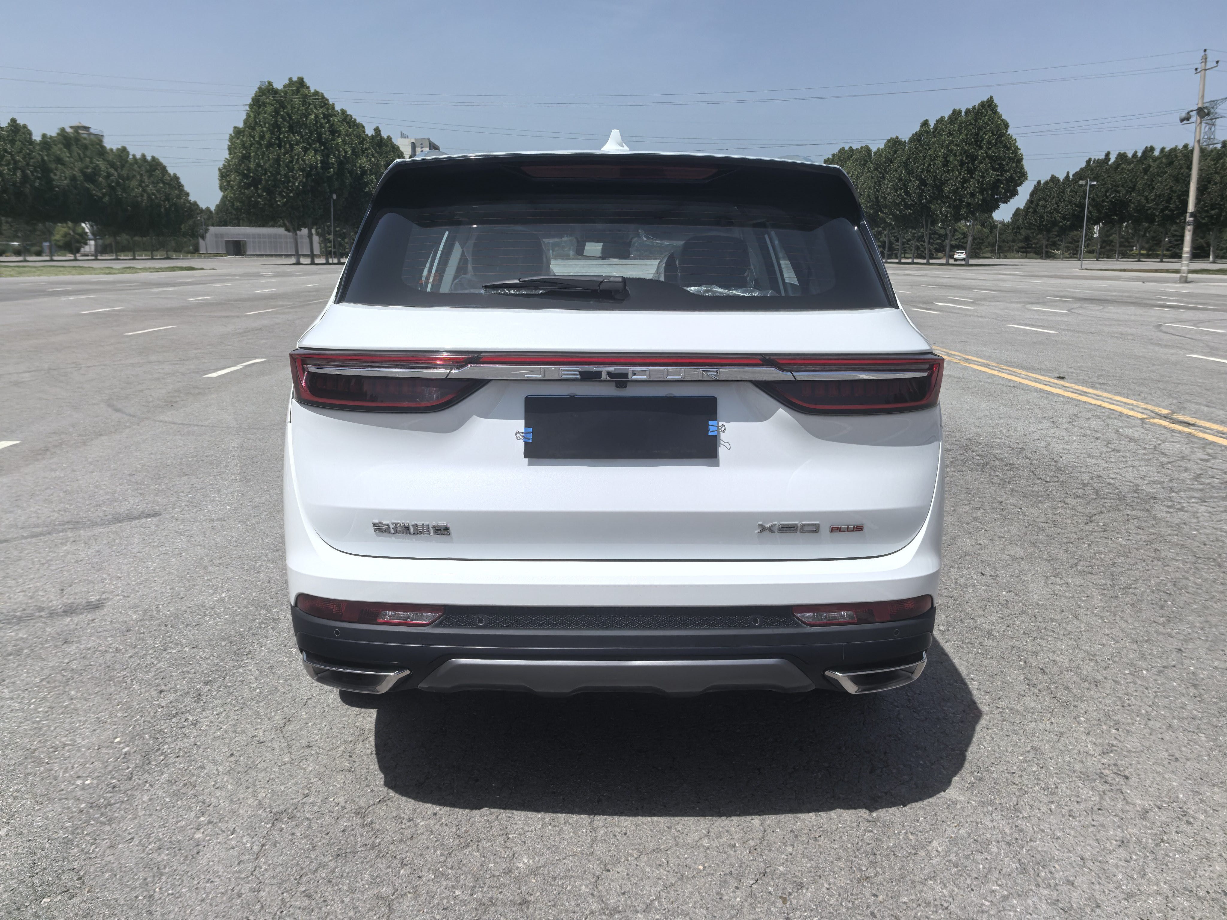 JETOUR 2021 X90 PLUS 1.6TD Villa 6-Seater