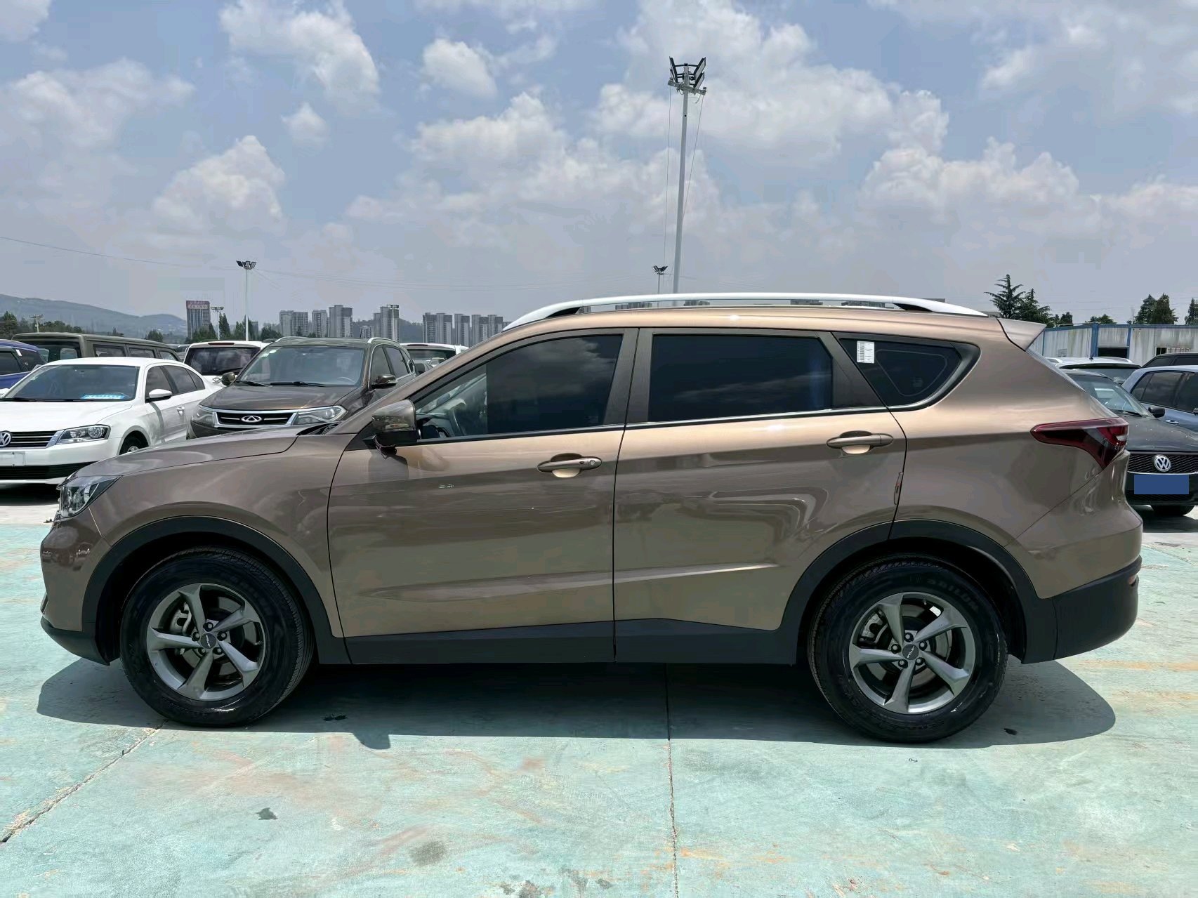 JETOUR 2020 X70M 1.5T Companion Edition (Facelift)