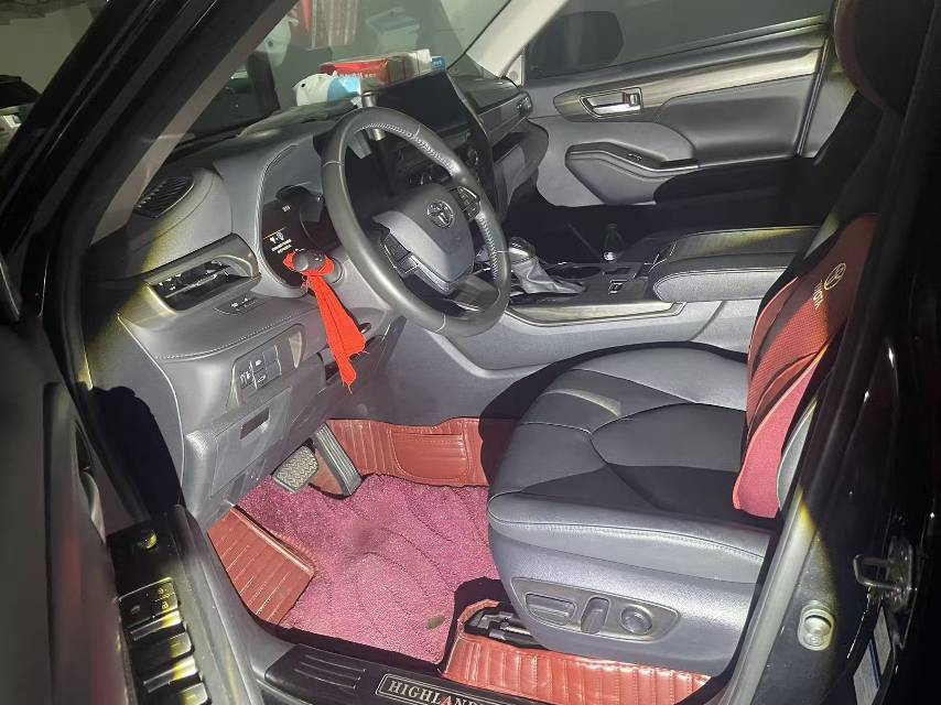 Toyota 2022 Highlander Hybrid 2.5 CVT 4WD Premium 7-Seater