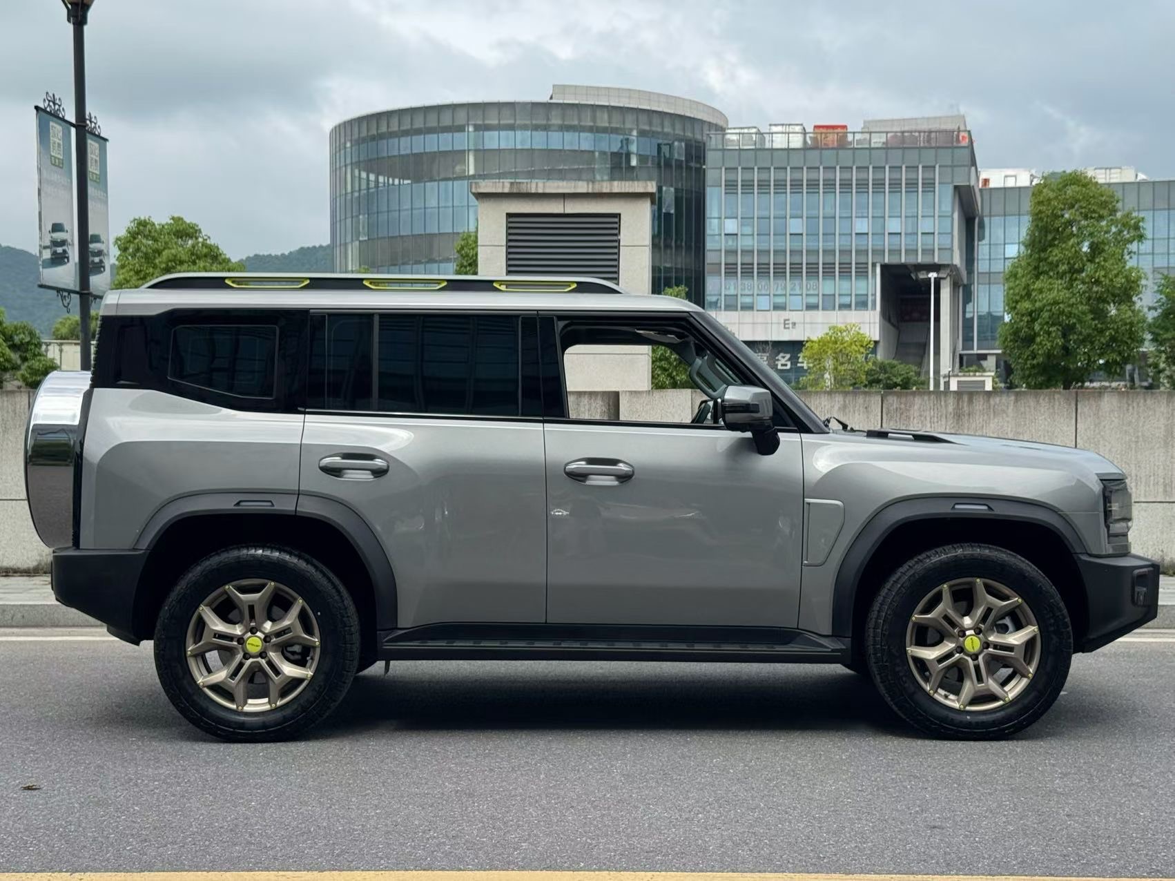 JETOUR 2023 Traveler 2.0T 4WD Conquest