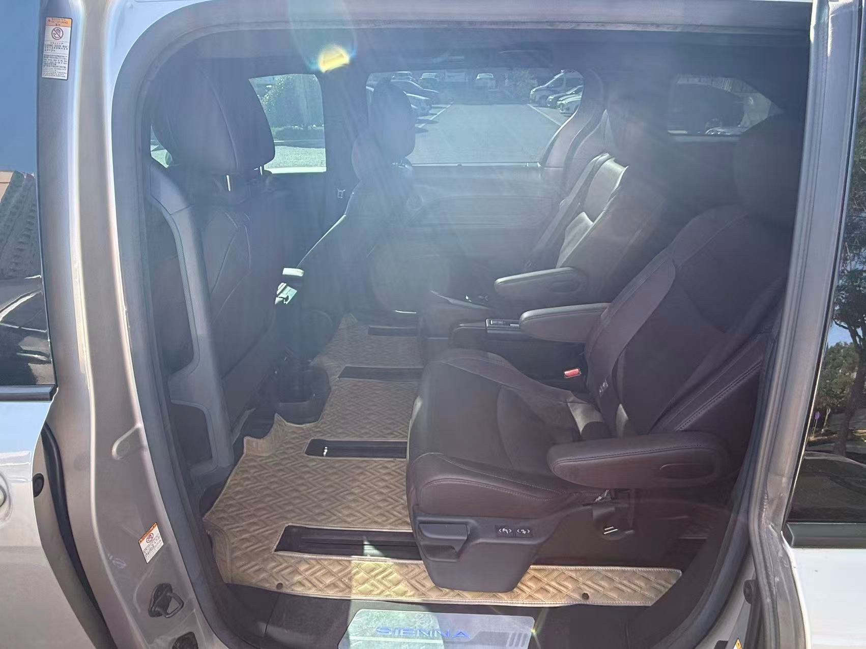 Toyota 2021 Sienna 2.5 CVT Platinum