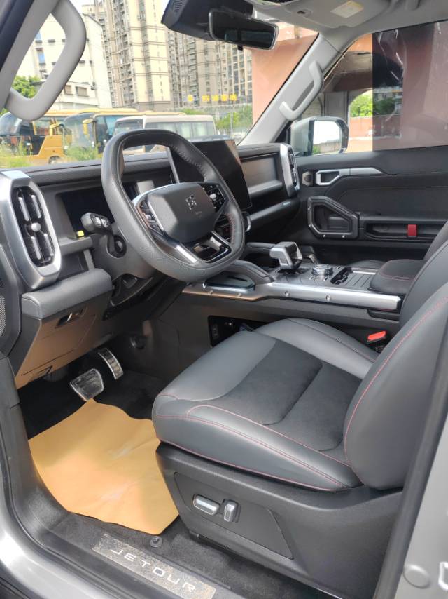 JETOUR 2023 Traveler 2.0T 4WD Cross PRO