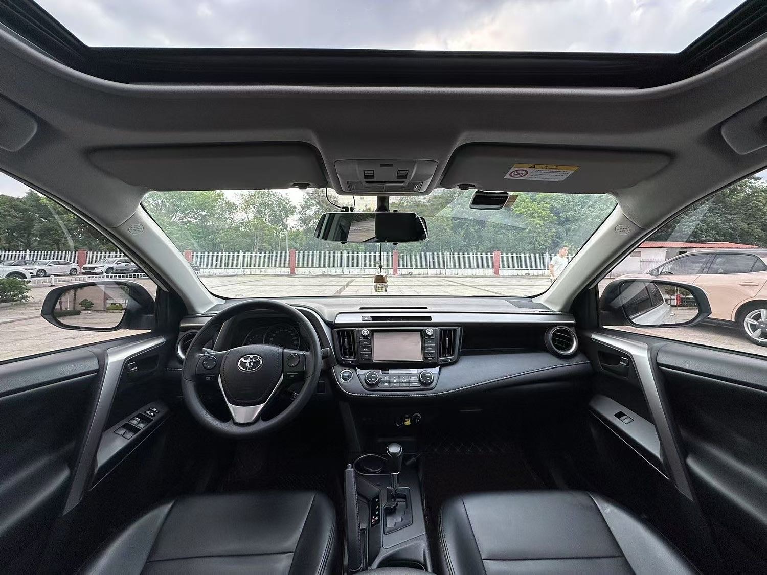 Toyota 2019 RAV4 2.0 CVT 2WD Pioneer Edition