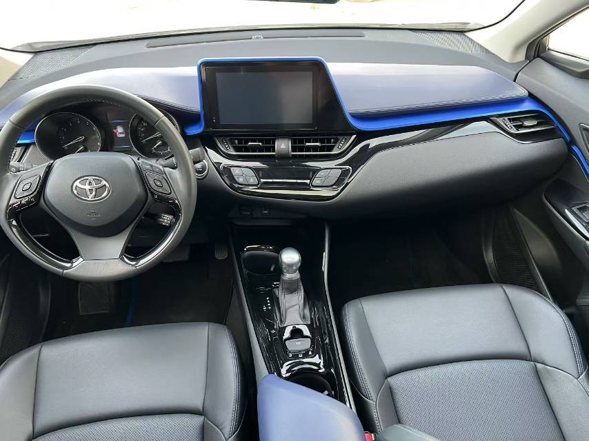 Toyota 2021 C-HR 2.0 CVT Luxury
