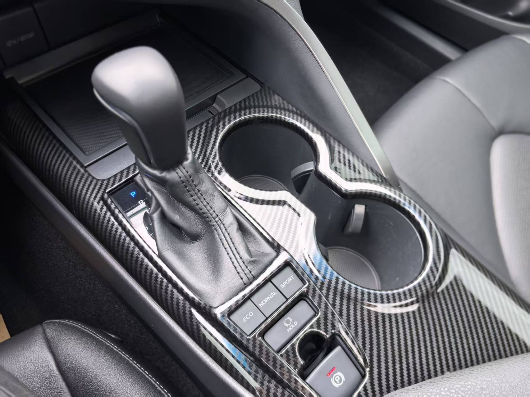 Toyota 2018 Camry 2.5S Fengshang Edition