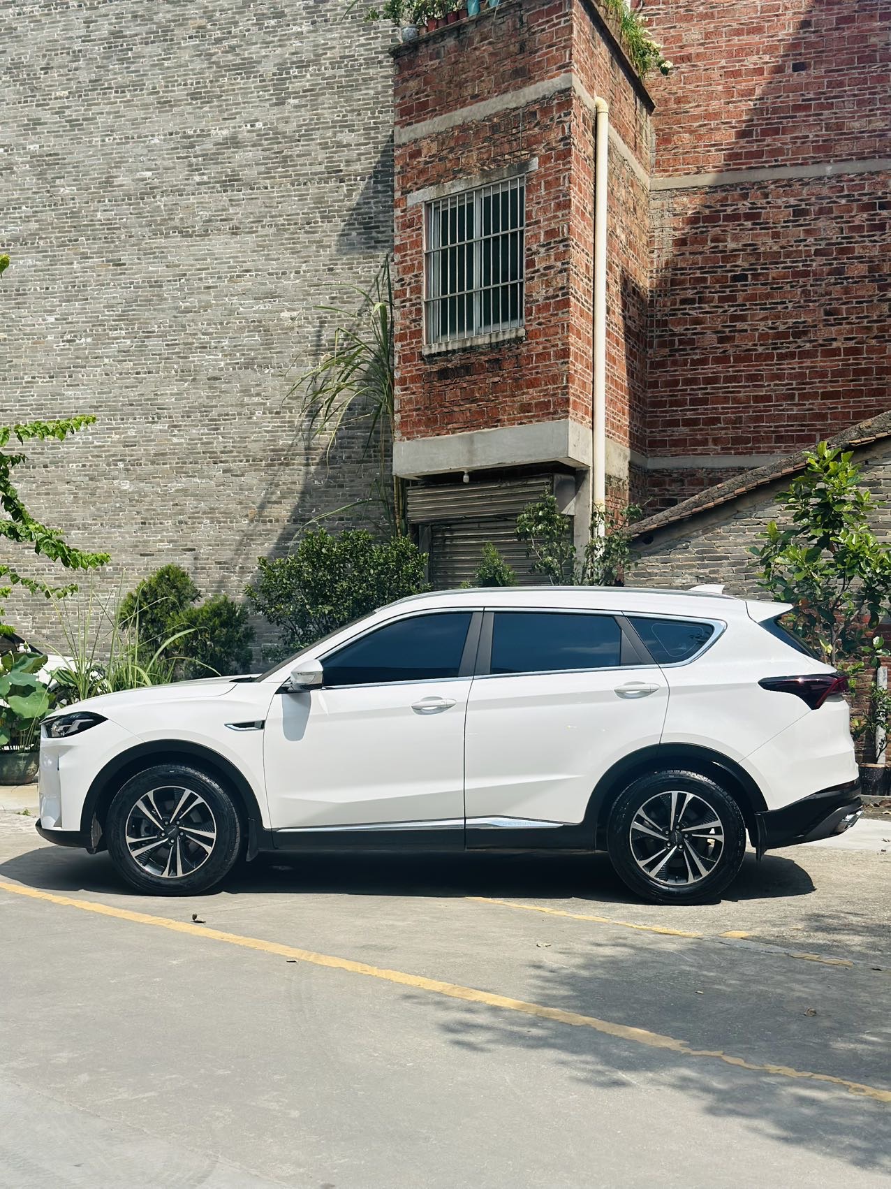 JETOUR 2021 X70 PLUS 1.5T Mountain 7-Seater