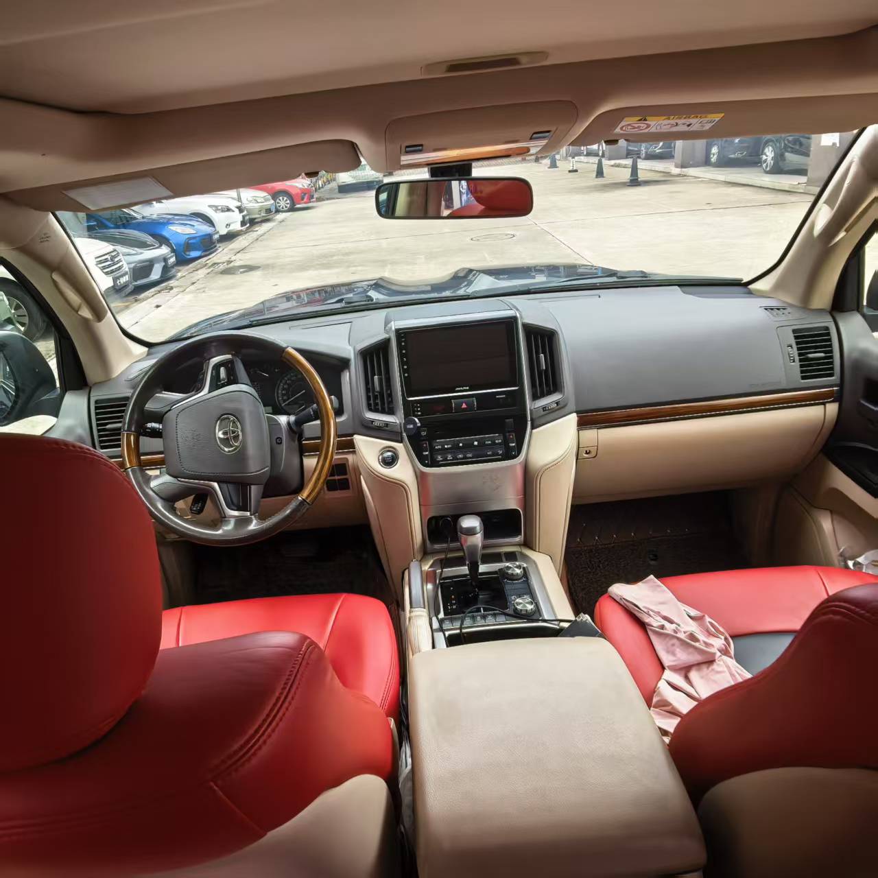 Toyota Land Cruiser (Import) 2019 Land Cruiser 4.0 GXR GT Middle East Version