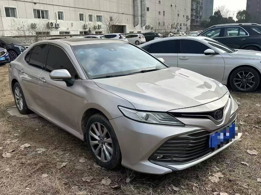 Toyota 2019 Camry 2.0G CVT Luxury Edition