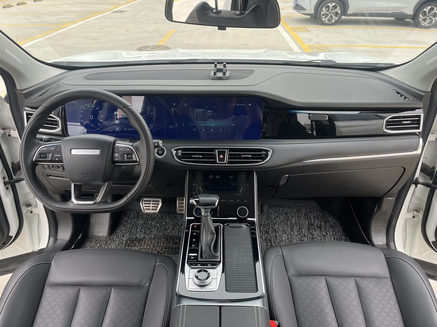 JETOUR 2021 X90 1.6T Yingzun Edition 7-Seater